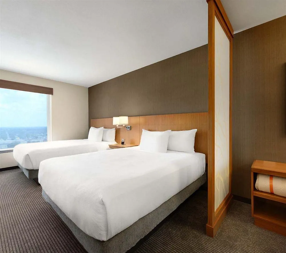 Hyatt Place Charlotte Downtown