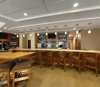 Hyatt Place Charlotte Downtown 3*,